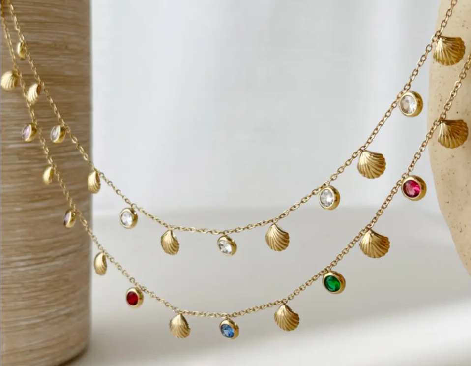 Multicolour Conch Shell Drop Necklace
