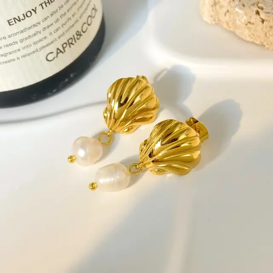 Golden shell Pearl Pendant earrings