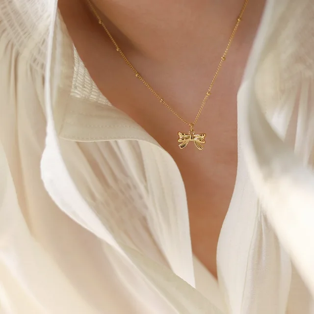 Princess Bow Necklace