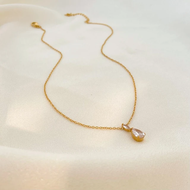 Water drop necklace
