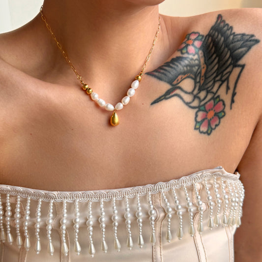 Golden Dewdrop Harmony Necklace