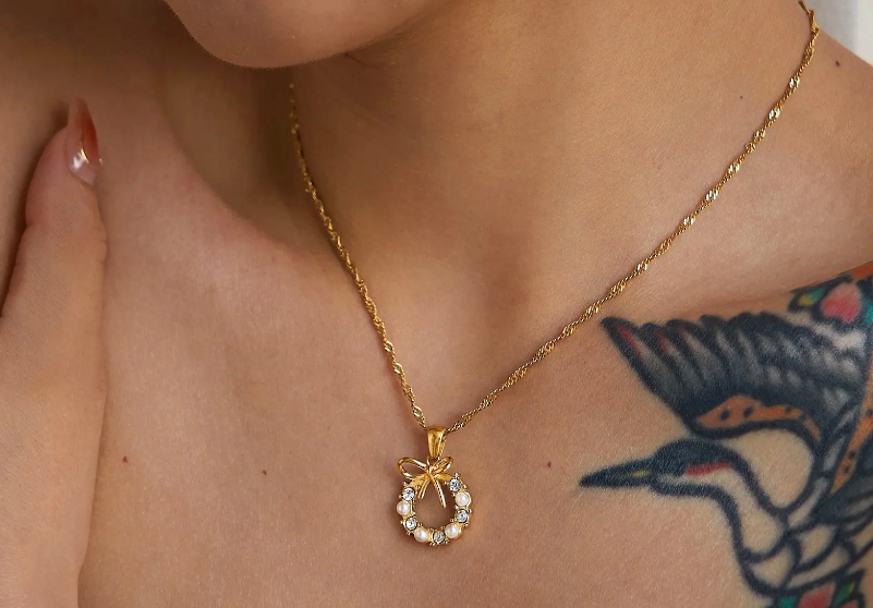Eternal Grace Wreath Necklace